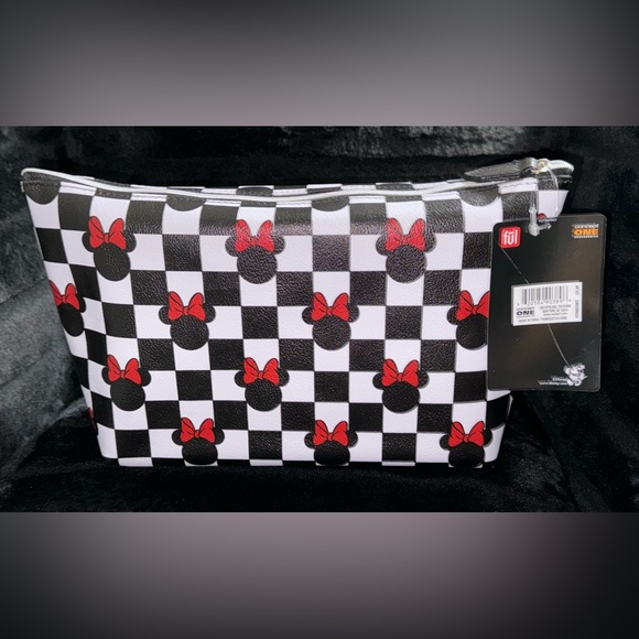 Disney Minnie Mouse Make Up Bag - Picture 5 of 5